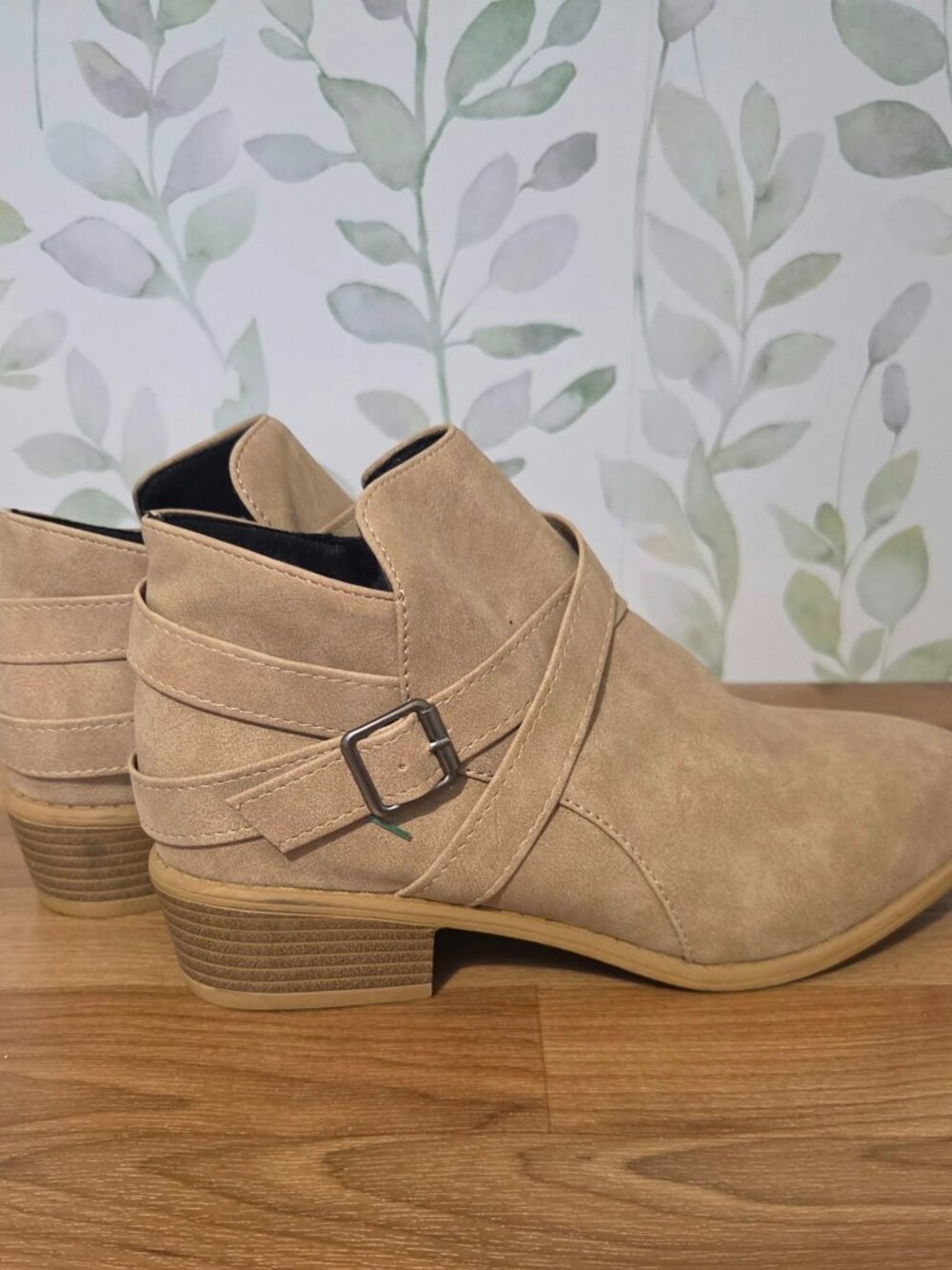 Chic Suede-Style Buckled Ankle Boots β Tan/Beige Low Chunky Heel Booties